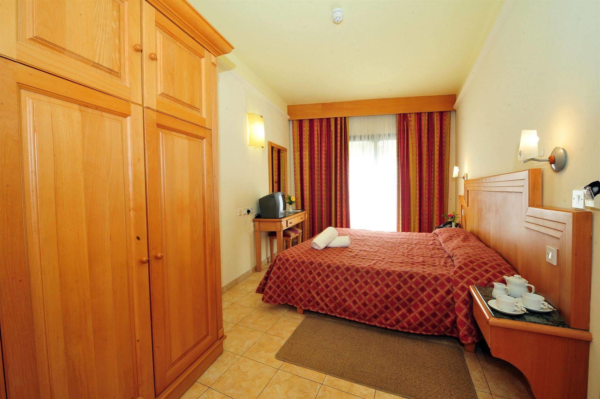 Hotel San Andrea Xlendi Bagian luar foto